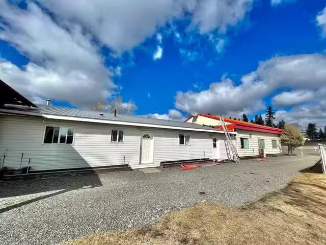 House for sale in Lac La Hache, 100 Mile House, 3988 S Cariboo.
