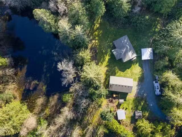 House for sale in Ladysmith, 13475 Cedar Rd, 1030757