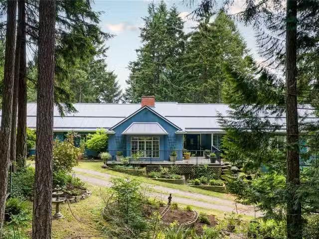House for sale in Ladysmith, 4860 Aho Rd, 1036516