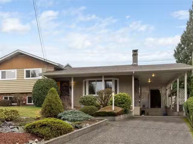 House for sale in Ladysmith, 562 Rothdale Rd, 1032703