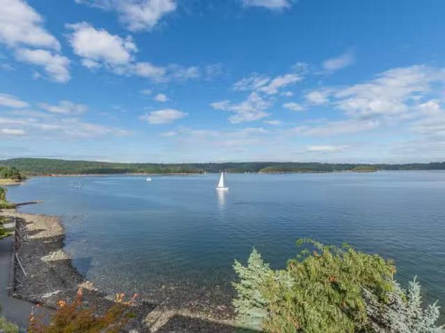 House for sale in Ladysmith, Ladysmith, 8 245 Oyster Cove Rd.