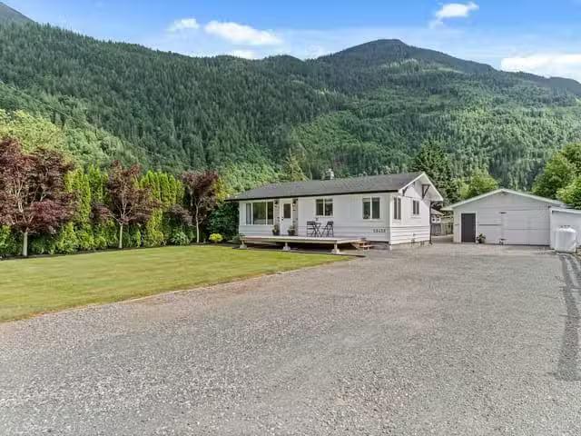 House for sale in Laidlaw, Hope & Area, 58458 Mc Kay Road, 263.