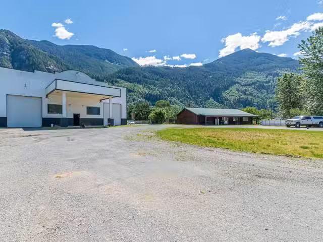 House for sale in Laidlaw, Hope & Area, 58465 Laidlaw Road, 26.