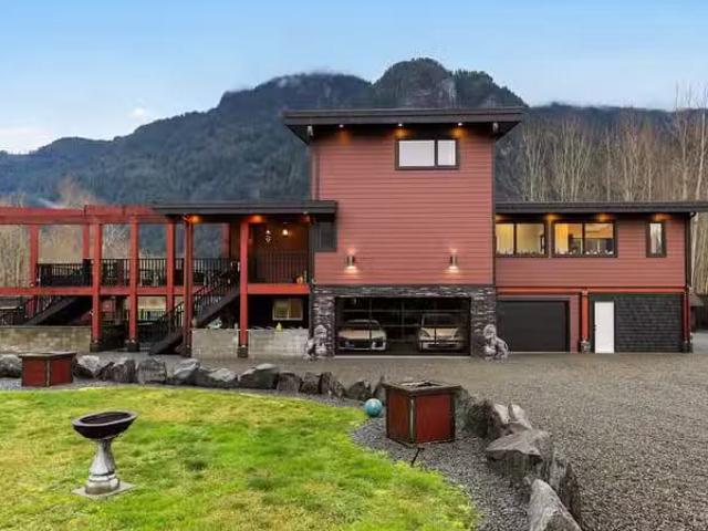 House for sale in Laidlaw, Hope & Area, 58560 Trans Canada Hig.