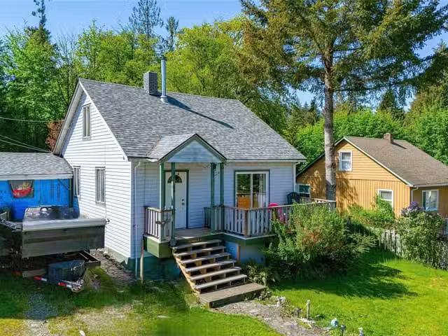 House for sale in Lake Cowichan, 44 Arbutus W St, 1036221