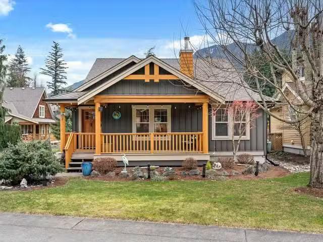 House for sale in Lindell Beach, Cultus Lake & Area, 1862 Blac.