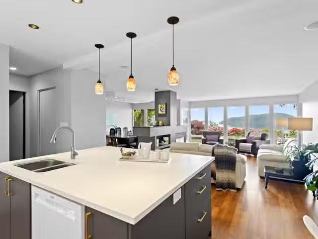 House for sale in Lions Bay, West Vancouver, 45 Sweetwater Pla.