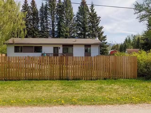 House for sale in Mc Bride, Robson Valley, 1090 person Road, 2.