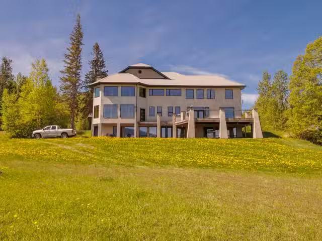 House for sale in Mc Bride, Robson Valley, 8985 Crescent Spur.