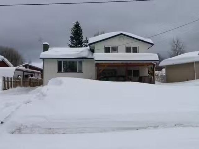 House for sale in Mackenzie, Mackenzie, 517 Centennial Drive.