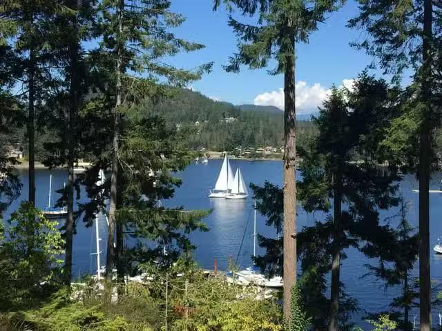 House for sale in Madeira Park, Sunshine Coast, 5099 Johnstone.