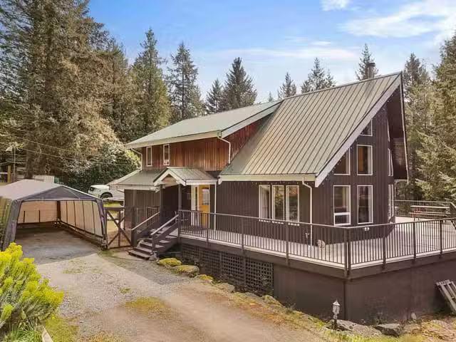House for sale in Mayne Island, Islands Van. & Gulf, 412 Wood.