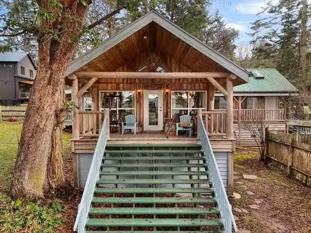 House for sale in Mayne Island, Islands Van. & Gulf, 421 Sunse.
