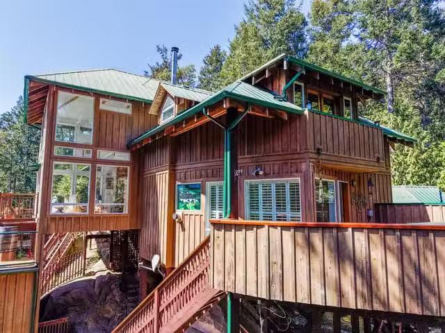 House for sale in Mayne Island, Islands Van. & Gulf, 486 Bluff.