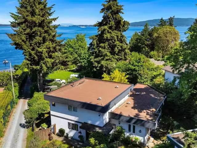 House for sale in Mill Bay, 2635 Mill Bay Rd, 1037935