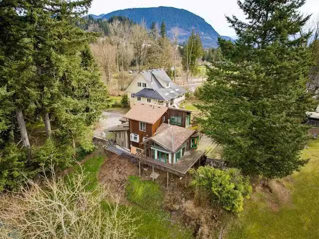 House for sale in Mission, Mission, 8899 Taylor Street, 263126.