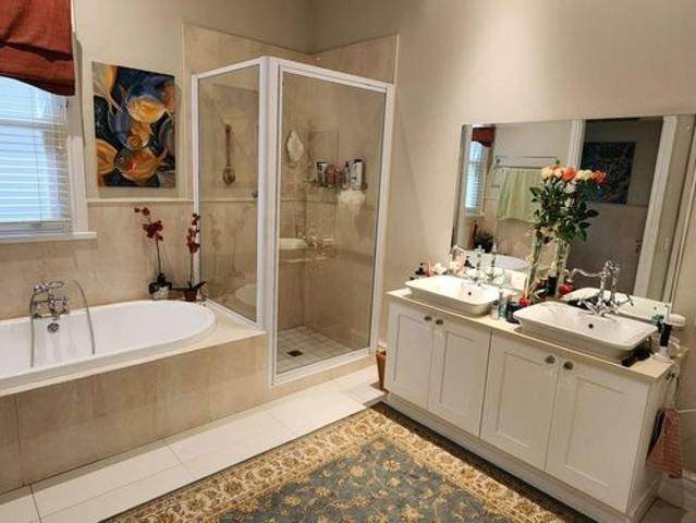 House For Sale in Mount Edgecombe, KwaZulu Natal