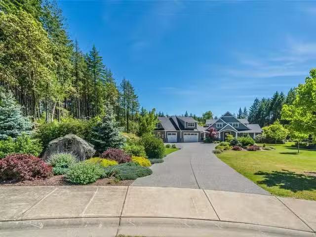 House for sale in Nanaimo, 1432 Kaz Ct, 1033000