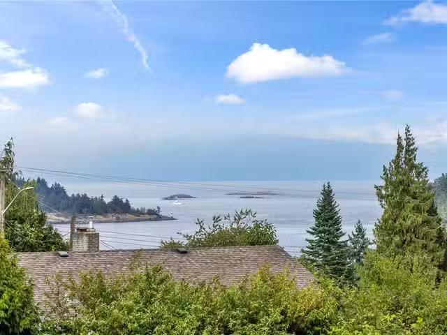 House for sale in Nanaimo, 1968 Estevan Rd, 1040047