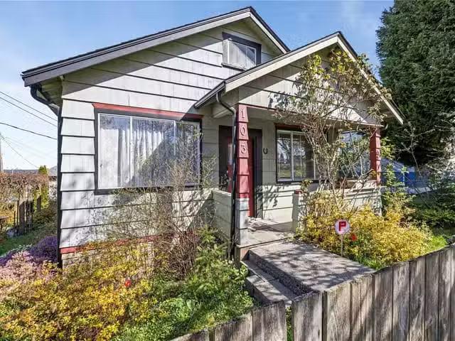 House for sale in Nanaimo, 103 Haliburton St, 1038544