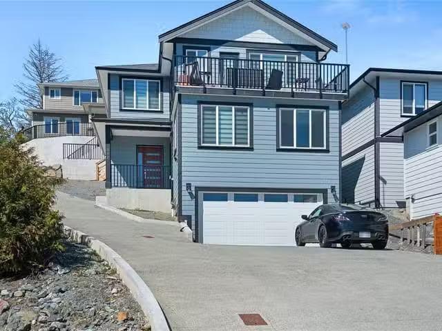 House for sale in Nanaimo, 102 Linmark Way, 1039773