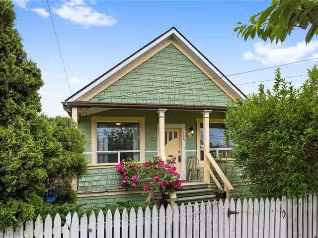 House for sale in Nanaimo, 125 Victoria Rd, 1038096