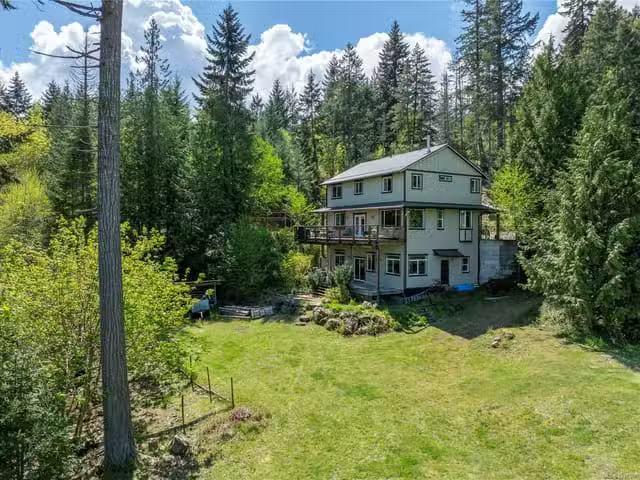 House for sale in Nanaimo, 2500 Myles Lake Rd, 1037809