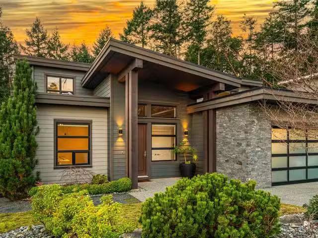 House for sale in Nanaimo, 266 Crestline Ter, 1039583