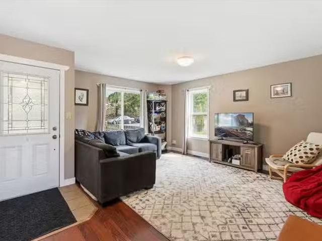 House for sale in Nanaimo, 2185 part Ave, 1039011