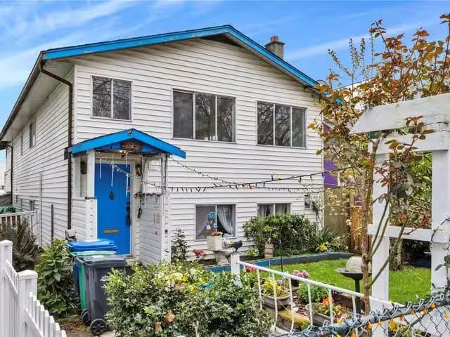 House for sale in Nanaimo, 229 Irwin St, 1040291