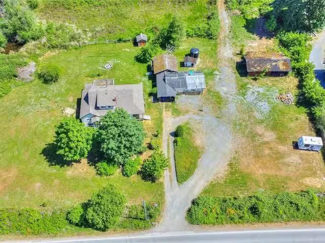 House for sale in Nanaimo, 2348 Yellow Point Rd, 1037581