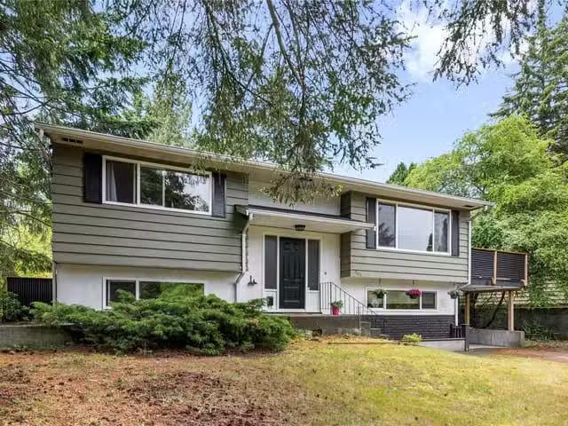 House for sale in Nanaimo, 3211 Uplands Dr, 1038453