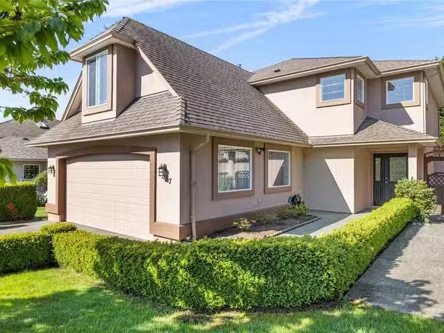 House for sale in Nanaimo, 5857 Quarry Cres, 1033820