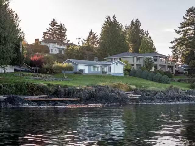 House for sale in Nanaimo, 5020/5010 Fillinger Cres, 1033389