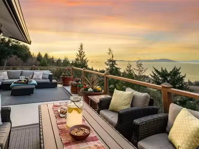 House for sale in Nanaimo, 5060 Lost Lake Rd, 1031732