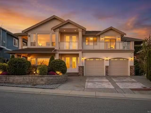 House for sale in Nanaimo, 6455 Groveland Dr, 1032056