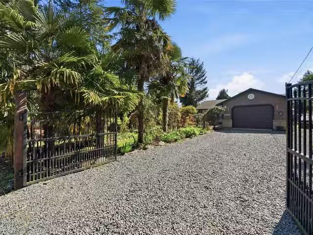 House for sale in Nanoose Bay, 1220 Marina Way, 1035037