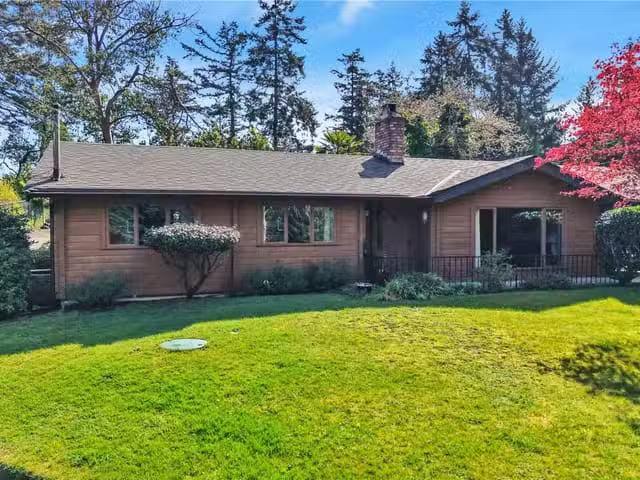 House for sale in Nanoose Bay, 1600 Seacrest Rd, 1039626