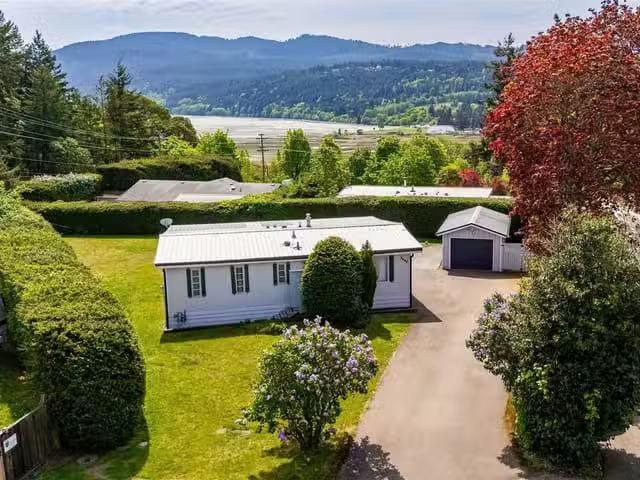 House for sale in Nanoose Bay, 2468 Glenn Pl, 1034774