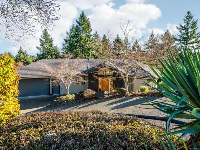 House for sale in Nanoose Bay, Fairwinds, 3615 Collingwood Dr.