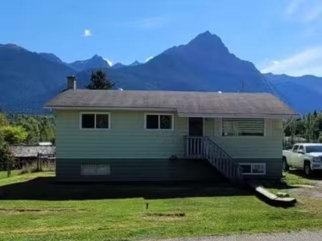 House for sale in New Hazelton, Hazelton & Hwy 37, 4156 4th Av.