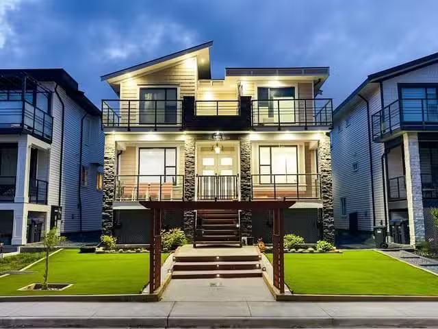 House for sale in New Westminster, New Westminster, 1411 Salte.