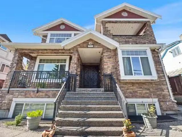 House for sale in New Westminster, New Westminster, 1711 Sixth.