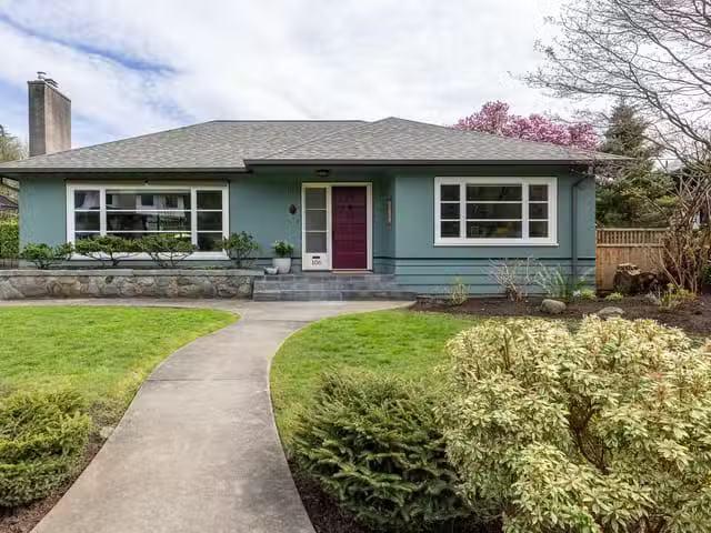 House for sale in New Westminster, New Westminster, 106 Colleg.