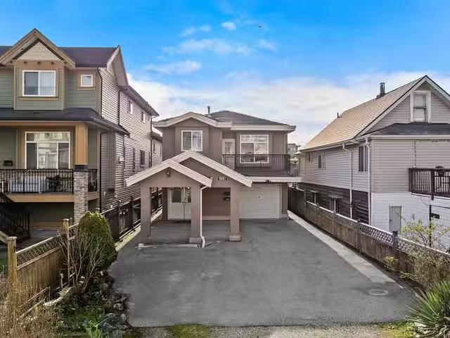 House for sale in New Westminster, New Westminster, 268 Hampto.