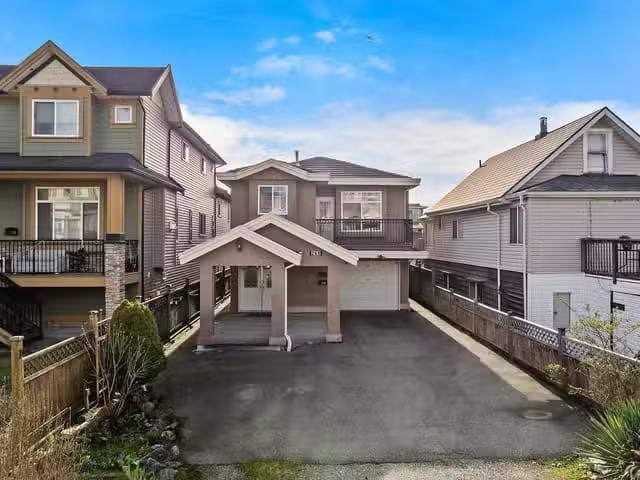 House for sale in New Westminster, New Westminster, 268 Hampto.