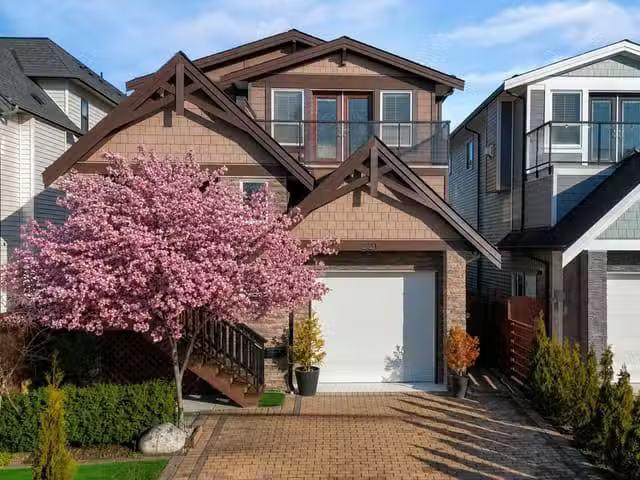House for sale in New Westminster, New Westminster, 221 Campbe.