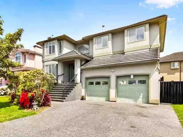 House for sale in New Westminster, New Westminster, 231 Suzuki.