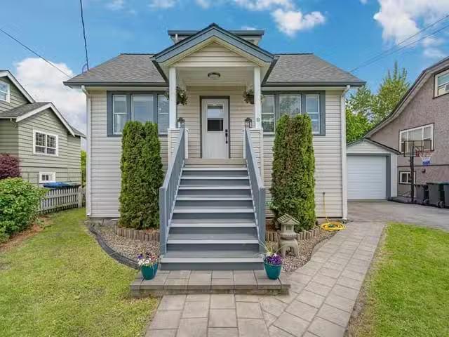 House for sale in New Westminster, New Westminster, 235 Pembin.