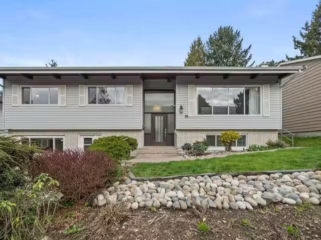 House for sale in New Westminster, New Westminster, 39 Mott Cr.